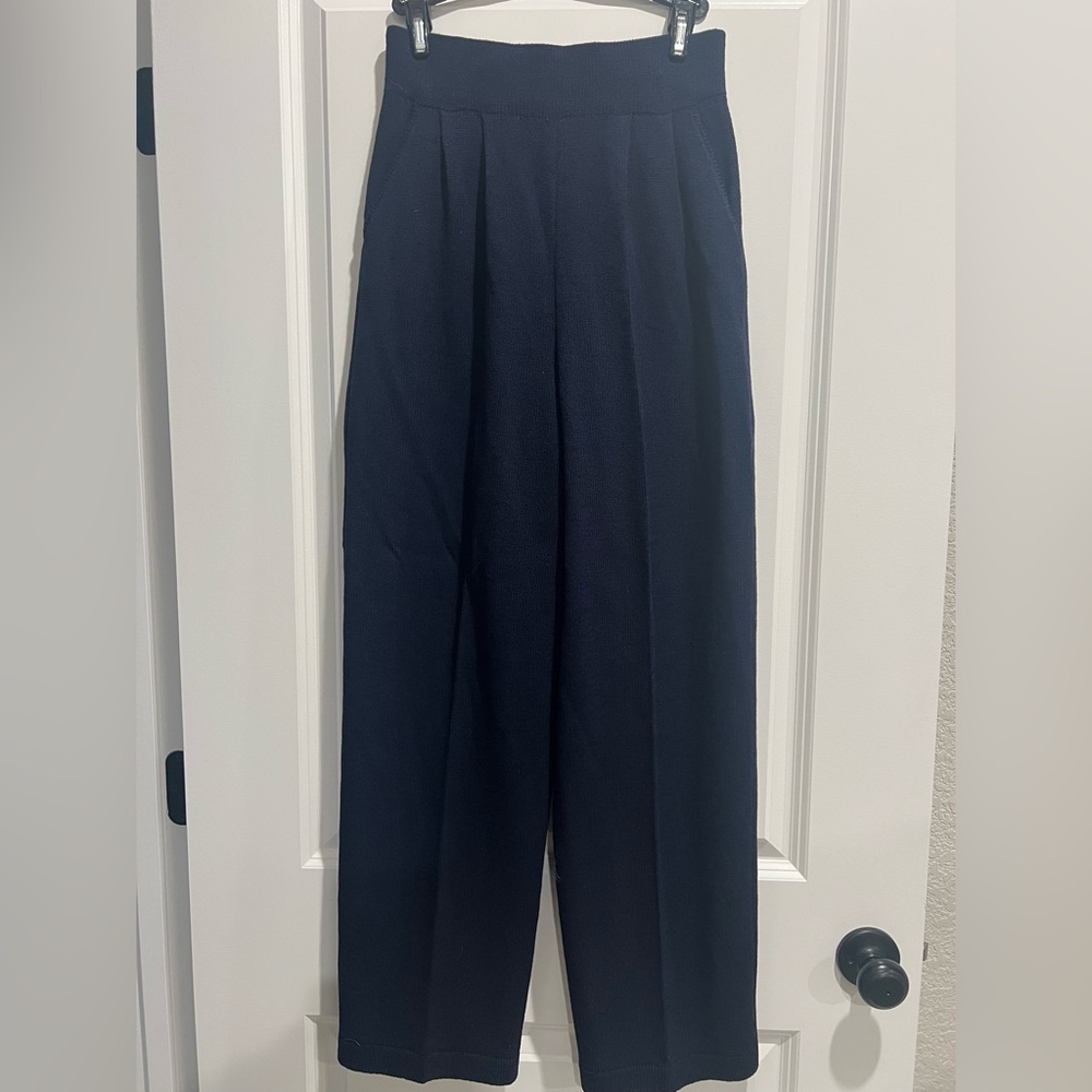 St. John Classic Navy Knit Pants